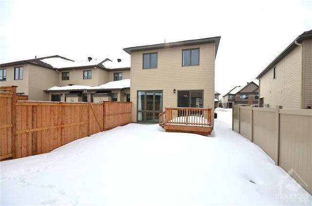 109 Porter Street, Townhouse with 3 bedrooms, 3 bathrooms and 3 parking in Ottawa ON | Image 29