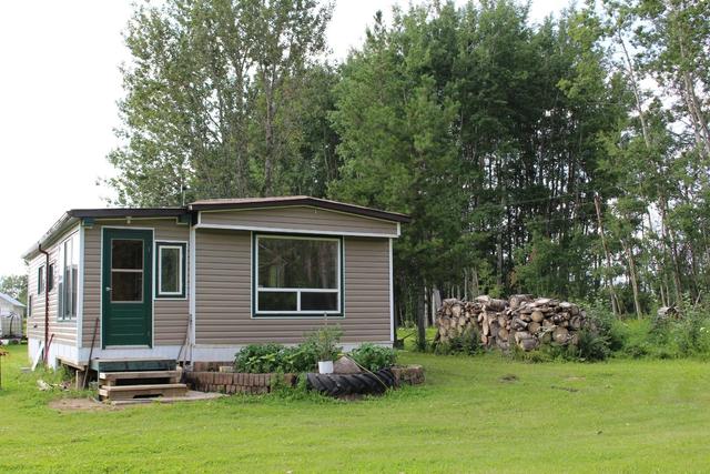 704080 Rge Rd 171, House detached with 2 bedrooms, 1 bathrooms and 2 parking in Athabasca County AB | Image 2