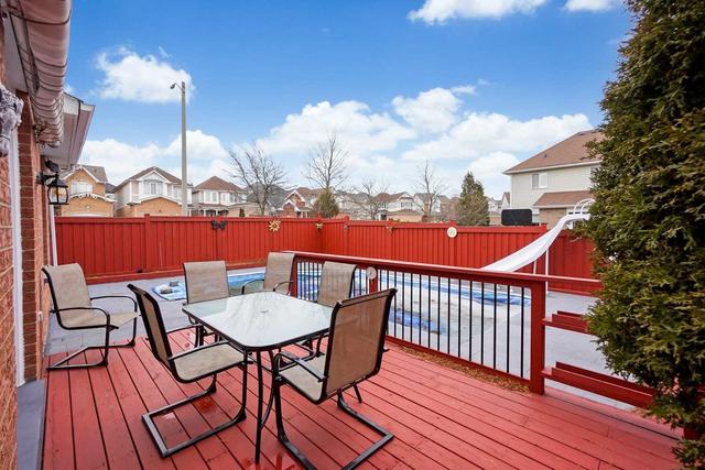 1106 Timberland Cres, House detached with 4 bedrooms, 4 bathrooms and 5 parking in Oshawa ON | Image 28