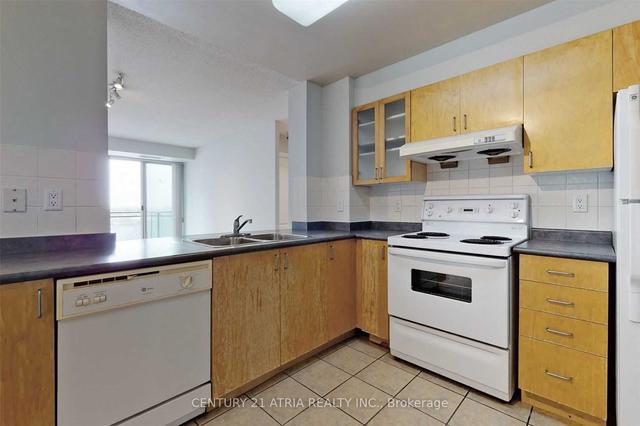 1603 - 188 Doris Ave, Condo with 3 bedrooms, 2 bathrooms and 1 parking in Toronto ON | Image 5