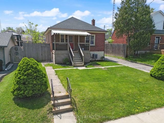 332 Inverness Ave E, House detached with 2 bedrooms, 2 bathrooms and 2 parking in Hamilton ON | Image 39