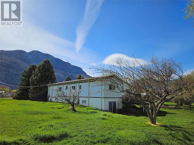 2142 Ritchie Drive, House detached with 2 bedrooms, 2 bathrooms and 5 parking in Okanagan Similkameen B BC | Image 21