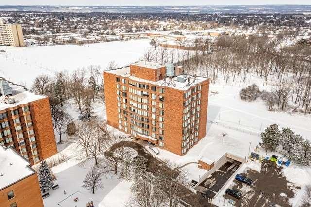 405 - 180 Limeridge Rd W, Condo with 2 bedrooms, 1 bathrooms and 1 parking in Hamilton ON | Image 23