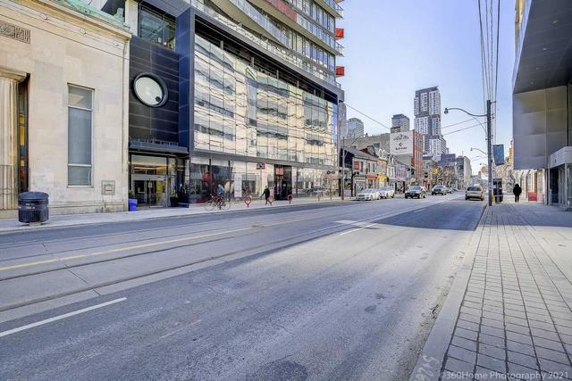 1610 - 215 Queen St W, Condo with 0 bedrooms, 1 bathrooms and 0 parking in Toronto ON | Image 23