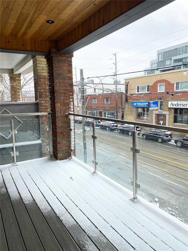 upper - 2132 Dundas St W, House detached with 2 bedrooms, 1 bathrooms and 0 parking in Toronto ON | Image 7