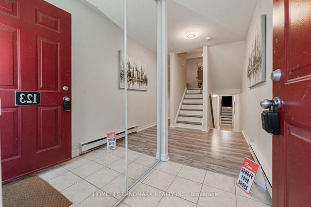 11 - 123 Milestone Cres, Townhouse with 3 bedrooms, 2 bathrooms and 2 parking in Aurora ON | Image 23