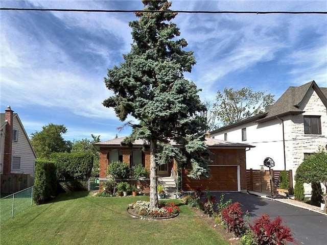 40 Terrace Ave, House detached with 3 bedrooms, 3 bathrooms and 2 parking in Toronto ON | Image 1