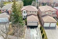 42 Newgreen Cres, House detached with 4 bedrooms, 4 bathrooms and 4 parking in Brampton ON | Card Image