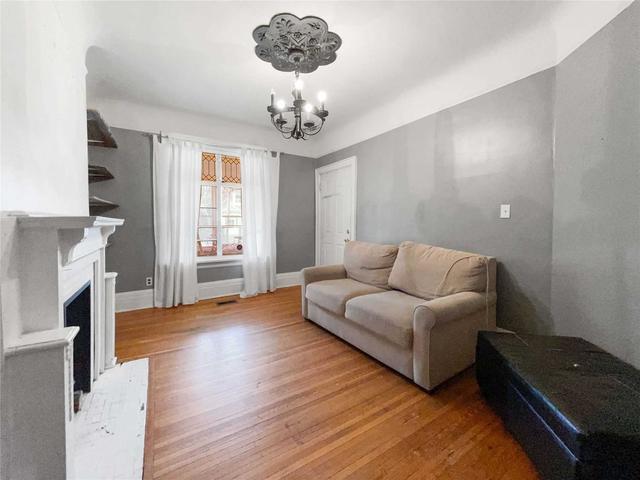 625 Bathurst St, House semidetached with 5 bedrooms, 3 bathrooms and 0 parking in Toronto ON | Image 6