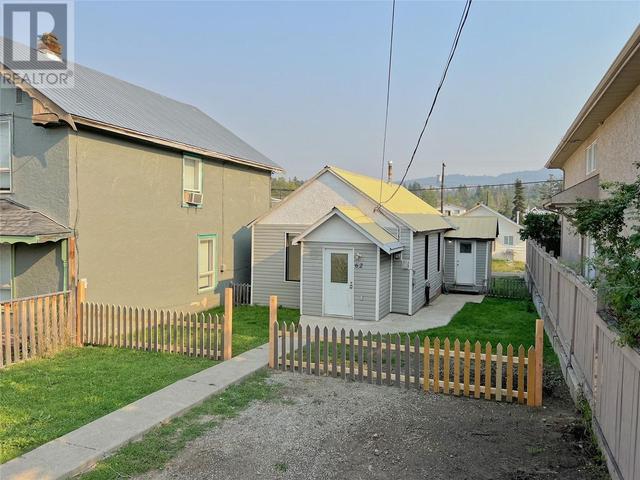 62 Fenchurch Avenue, House detached with 2 bedrooms, 1 bathrooms and 1 parking in Princeton BC | Image 1