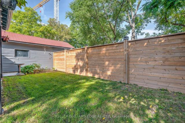 17 Dundas St, House detached with 3 bedrooms, 2 bathrooms and 5 parking in Hamilton ON | Image 20