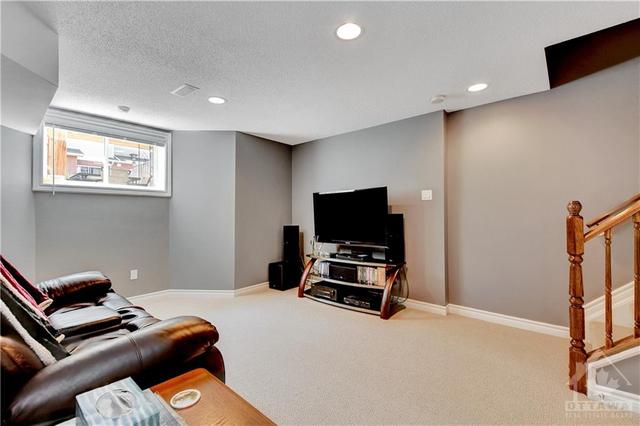 460 Grey Seal Circle, Townhouse with 2 bedrooms, 2 bathrooms and 3 parking in Ottawa ON | Image 19