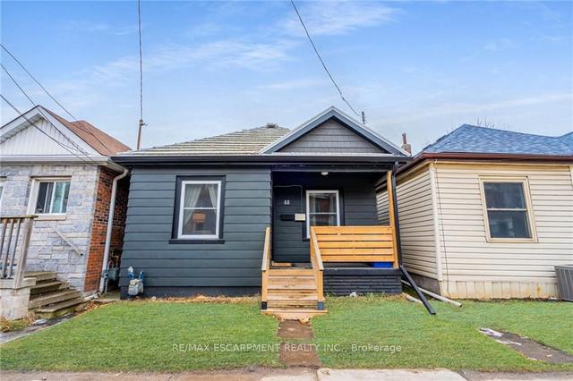 48 Burlington St E, House detached with 2 bedrooms, 1 bathrooms and 0 parking in Hamilton ON | Image 1