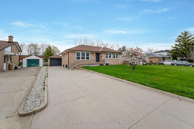 441 Pinegrove Rd, House detached with 3 bedrooms, 2 bathrooms and 7 parking in Oakville ON | Image 23
