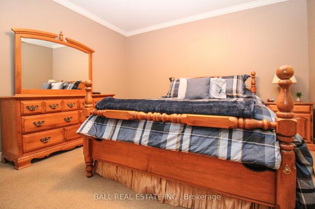 646 Christopher Rd, House detached with 3 bedrooms, 2 bathrooms and 4 parking in Peterborough ON | Image 10