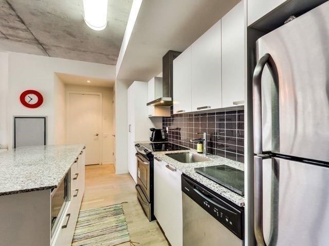 309 - 650 King St, Condo with 2 bedrooms, 2 bathrooms and 1 parking in Toronto ON | Image 11