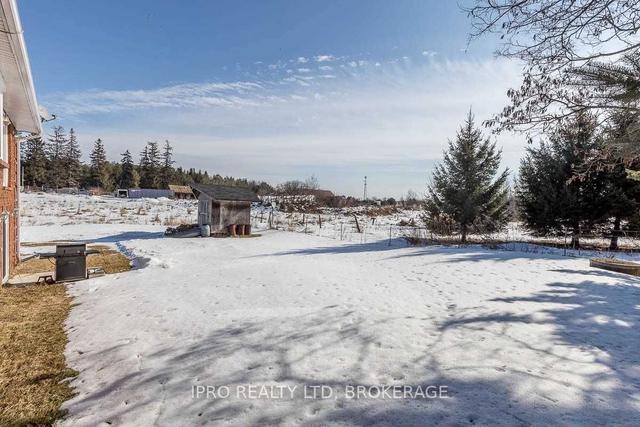 2063 Highway 11, House detached with 2 bedrooms, 1 bathrooms and 8 parking in Oro Medonte ON | Image 31