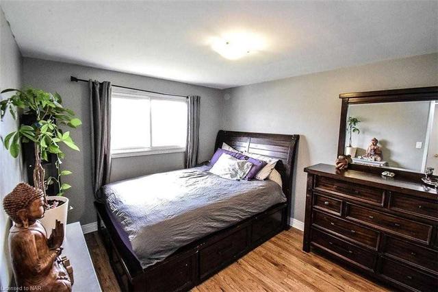 26 Huntley Cres, House detached with 3 bedrooms, 2 bathrooms and 5 parking in St. Catharines ON | Image 5