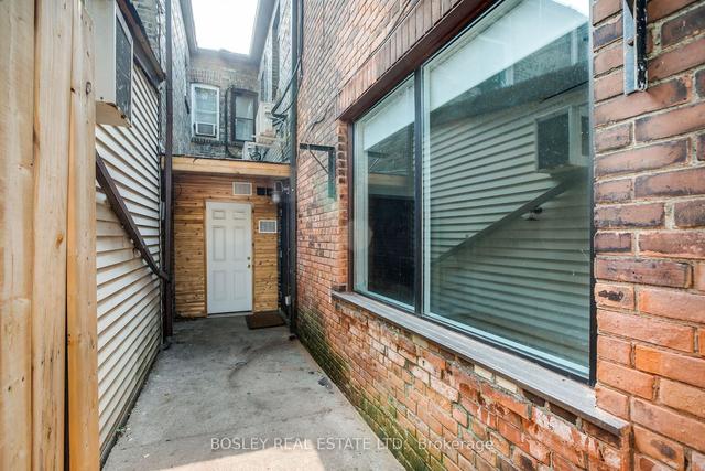1918 Gerrard St E, Home with 2 bedrooms, 4 bathrooms and 2 parking in Toronto ON | Image 21