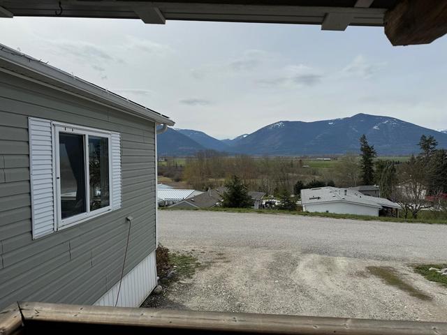 53 - 445 6 Avenue, Home with 3 bedrooms, 1 bathrooms and null parking in Creston BC | Image 31