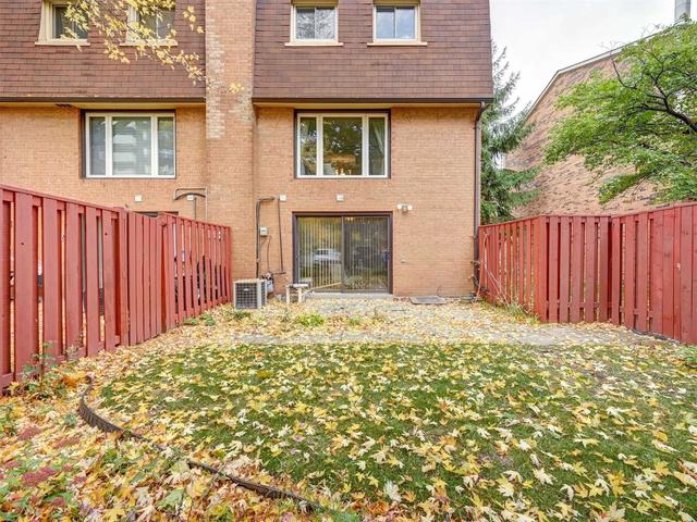 16 Bards Walkway, Townhouse with 3 bedrooms, 3 bathrooms and 2 parking in Toronto ON | Image 21