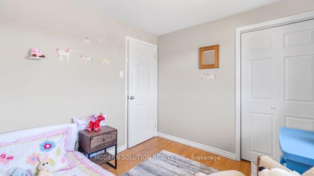 66 Dixon St, House detached with 3 bedrooms, 2 bathrooms and 4 parking in Kitchener ON | Image 22