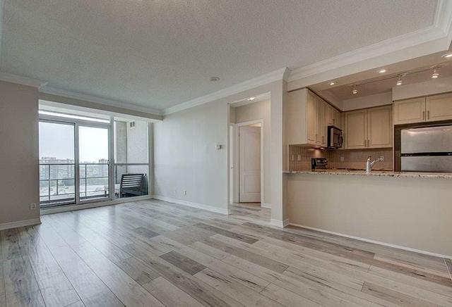 1401 - 88 Promenade Circ, Condo with 2 bedrooms, 2 bathrooms and 1 parking in Vaughan ON | Image 28