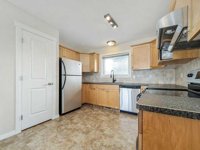 1102 44 Avenue N, Home with 3 bedrooms, 1 bathrooms and 3 parking in Lethbridge AB | Image 7