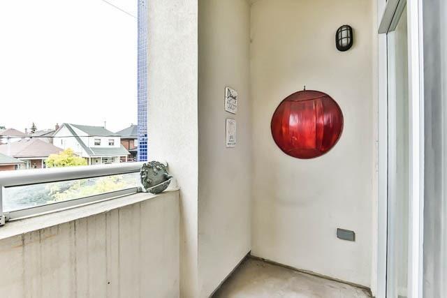 210 - 550 Hopewell Ave, Condo with 2 bedrooms, 2 bathrooms and 1 parking in Toronto ON | Image 13