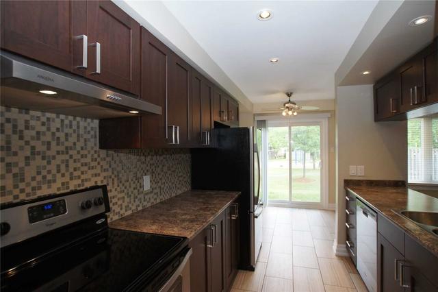 10 - 1240 Westview Terr, House attached with 3 bedrooms, 3 bathrooms and 2 parking in Oakville ON | Image 17