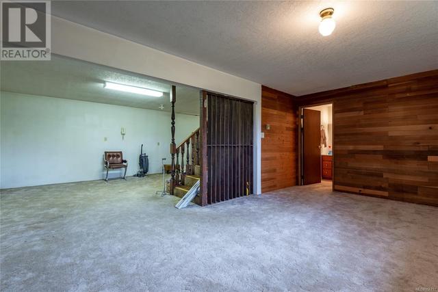 1739 Hern Rd, House detached with 4 bedrooms, 2 bathrooms and 3 parking in Strathcona A BC | Image 20