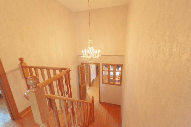 100 Portico Dr, House detached with 4 bedrooms, 2 bathrooms and 4 parking in Toronto ON | Image 4