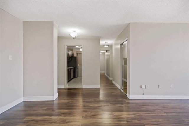1907 - 340 Dixon Rd, Condo with 3 bedrooms, 2 bathrooms and 1 parking in Toronto ON | Image 22