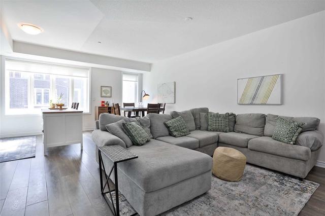 th19 - 85 Eastwood Park Gdns, Townhouse with 2 bedrooms, 3 bathrooms and 1 parking in Toronto ON | Image 2
