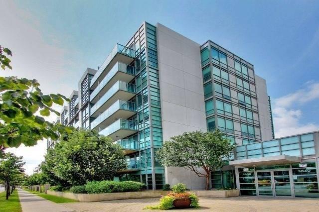 204 - 3840 Bathurst St, Condo with 2 bedrooms, 2 bathrooms and 1 parking in Toronto ON | Image 1