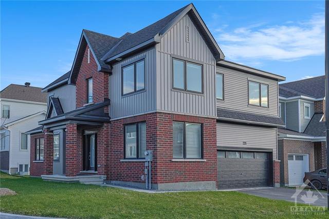 221 Appalachian Circle, House detached with 4 bedrooms, 4 bathrooms and 4 parking in Ottawa ON | Image 2