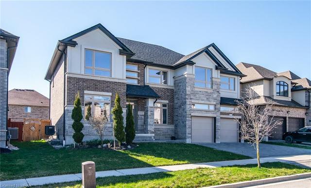 785 Sundrops Court, House detached with 4 bedrooms, 3 bathrooms and 4 parking in Waterloo ON | Image 12