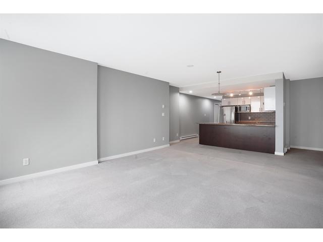905 - 14 Begbie Street, Condo with 2 bedrooms, 2 bathrooms and 1 parking in New Westminster BC | Card Image
