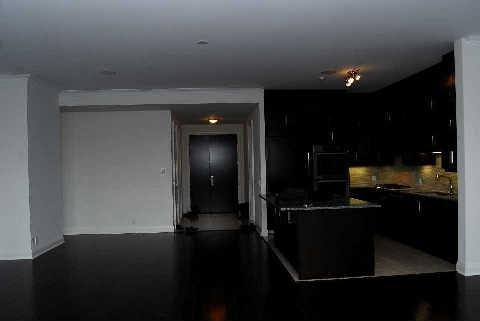 ph5501 - 60 Absolute Ave, Condo with 3 bedrooms, 3 bathrooms and 3 parking in Mississauga ON | Image 10