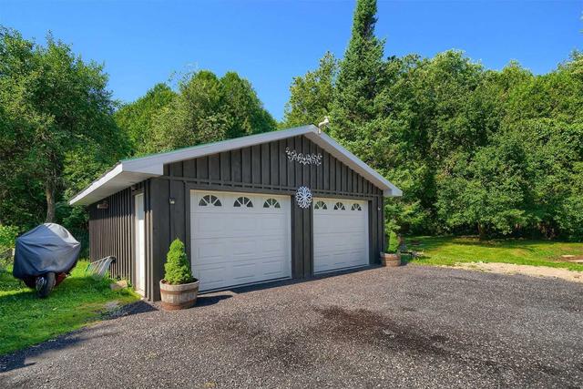 777034 Highway 10, House detached with 2 bedrooms, 1 bathrooms and 10 parking in Chatsworth ON | Image 29
