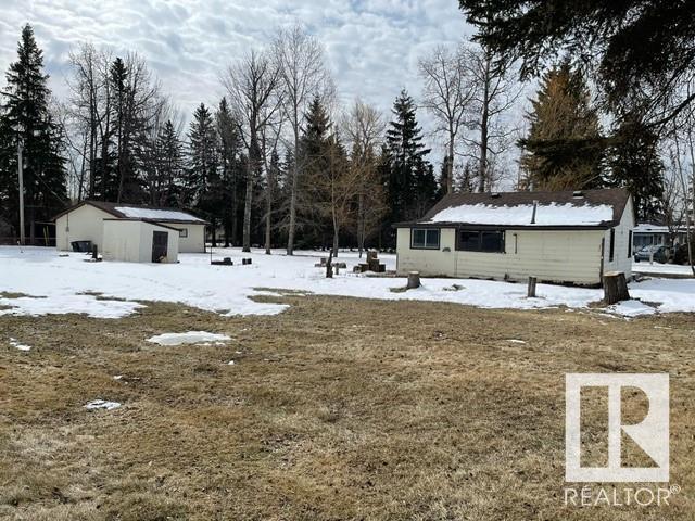 5231 48a Av, House detached with 2 bedrooms, 0 bathrooms and null parking in Alberta Beach AB | Image 3