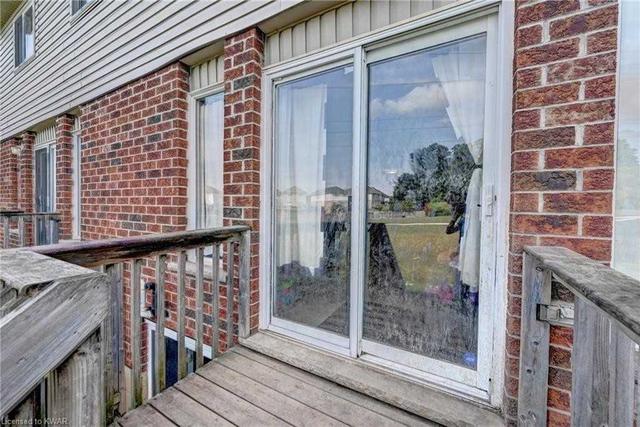 219 Red Clover Crt, House attached with 3 bedrooms, 2 bathrooms and 2 parking in Kitchener ON | Image 6