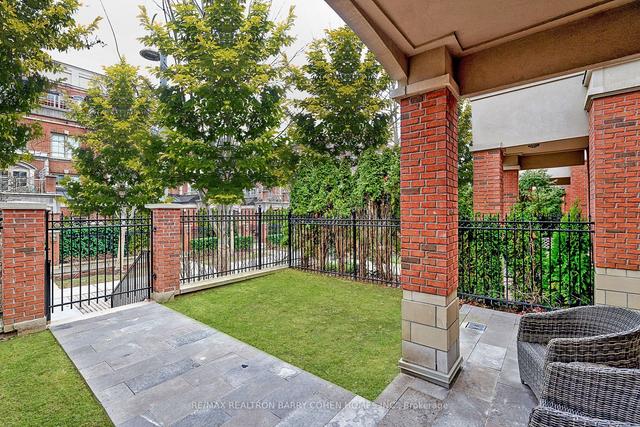th6 - 20 Burkebrook Pl, Townhouse with 3 bedrooms, 3 bathrooms and 3 parking in Toronto ON | Image 12