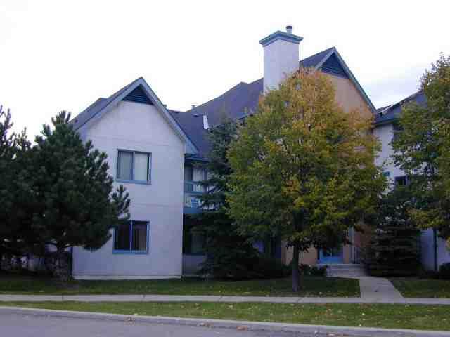 213 - 65 Trailwood Dr, Condo with 2 bedrooms, 2 bathrooms and 1 parking in Mississauga ON | Image 1