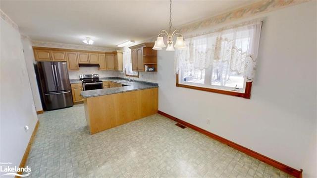 348 Fowlers Road, House detached with 3 bedrooms, 1 bathrooms and 6 parking in Huntsville ON | Image 24