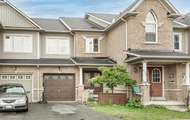 1296 Costigan Rd, House attached with 3 bedrooms, 4 bathrooms and 3 parking in Milton ON | Image 1
