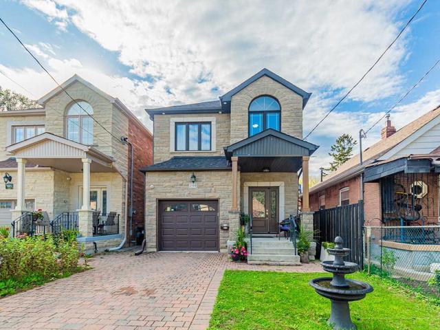 158 b Leyton Ave, House detached with 4 bedrooms, 5 bathrooms and 3 parking in Toronto ON | Image 1