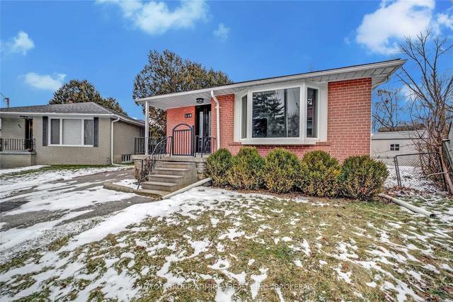 116 Cherrywood Dr, House detached with 3 bedrooms, 1 bathrooms and 1 parking in Newmarket ON | Image 1