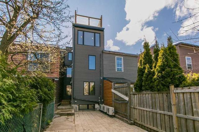 unit #2 - 379 St Clarens Ave, House attached with 2 bedrooms, 1 bathrooms and 1 parking in Toronto ON | Image 19