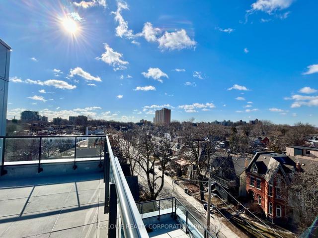 602 - 57 Brock Ave, Condo with 2 bedrooms, 2 bathrooms and 1 parking in Toronto ON | Image 10